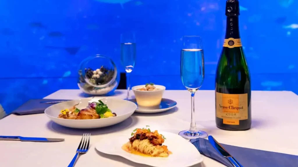 Dining Ambiance Ocean Restaurant