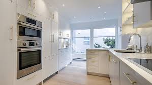 Kitchen Decor Ideas for Walls: Transform Your Kitchen Into a Stylish Space